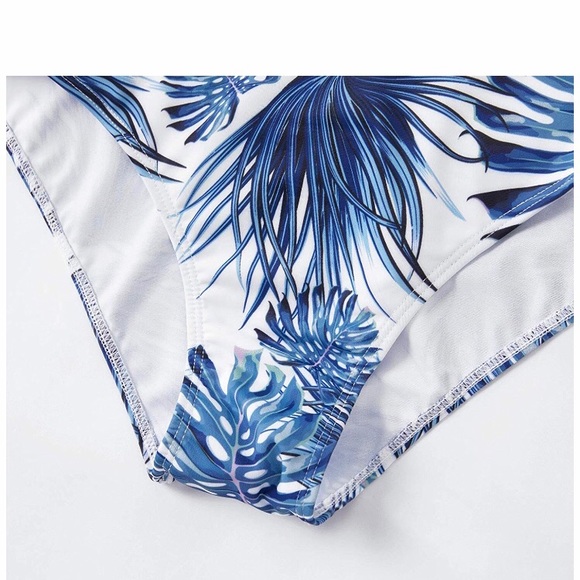 Off the Shoulder Bikini - Picture 2 of 3